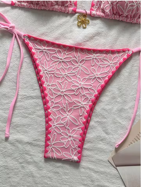 2025 Trend and Stylish Floral Patterned Textured Fabric Bikini Set